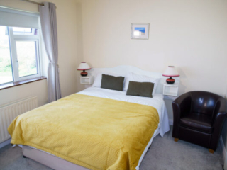 Queen Room at Browne's B&amp;B Dingle